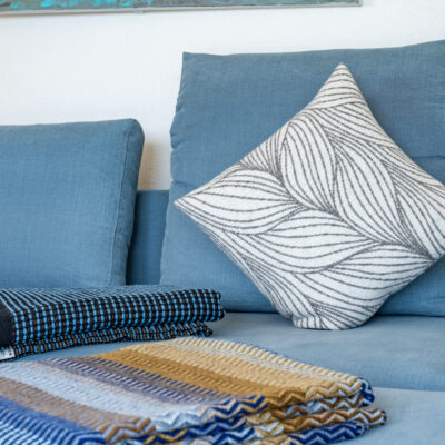 Couch Detail Milla